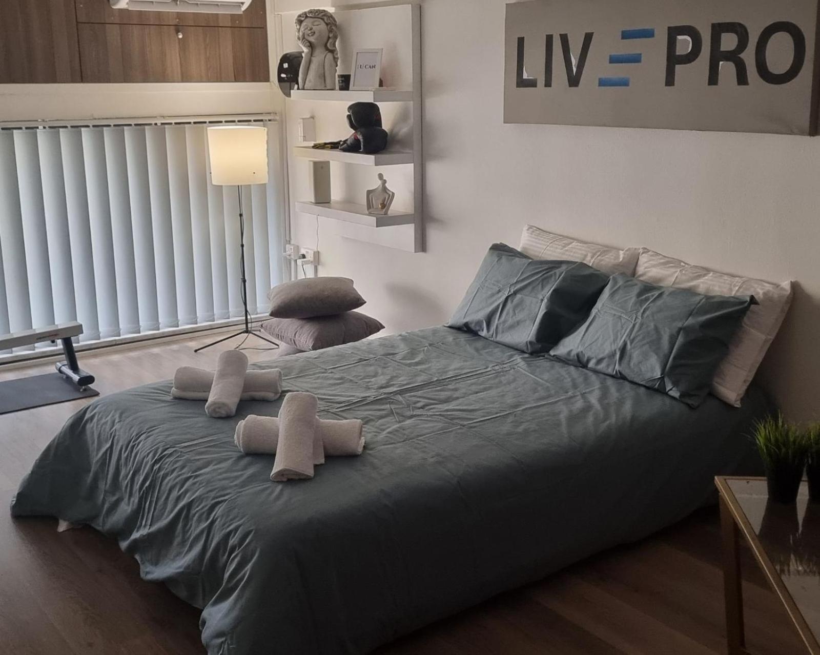 Livepro Apartment ลาร์นาคา ภายนอก รูปภาพ