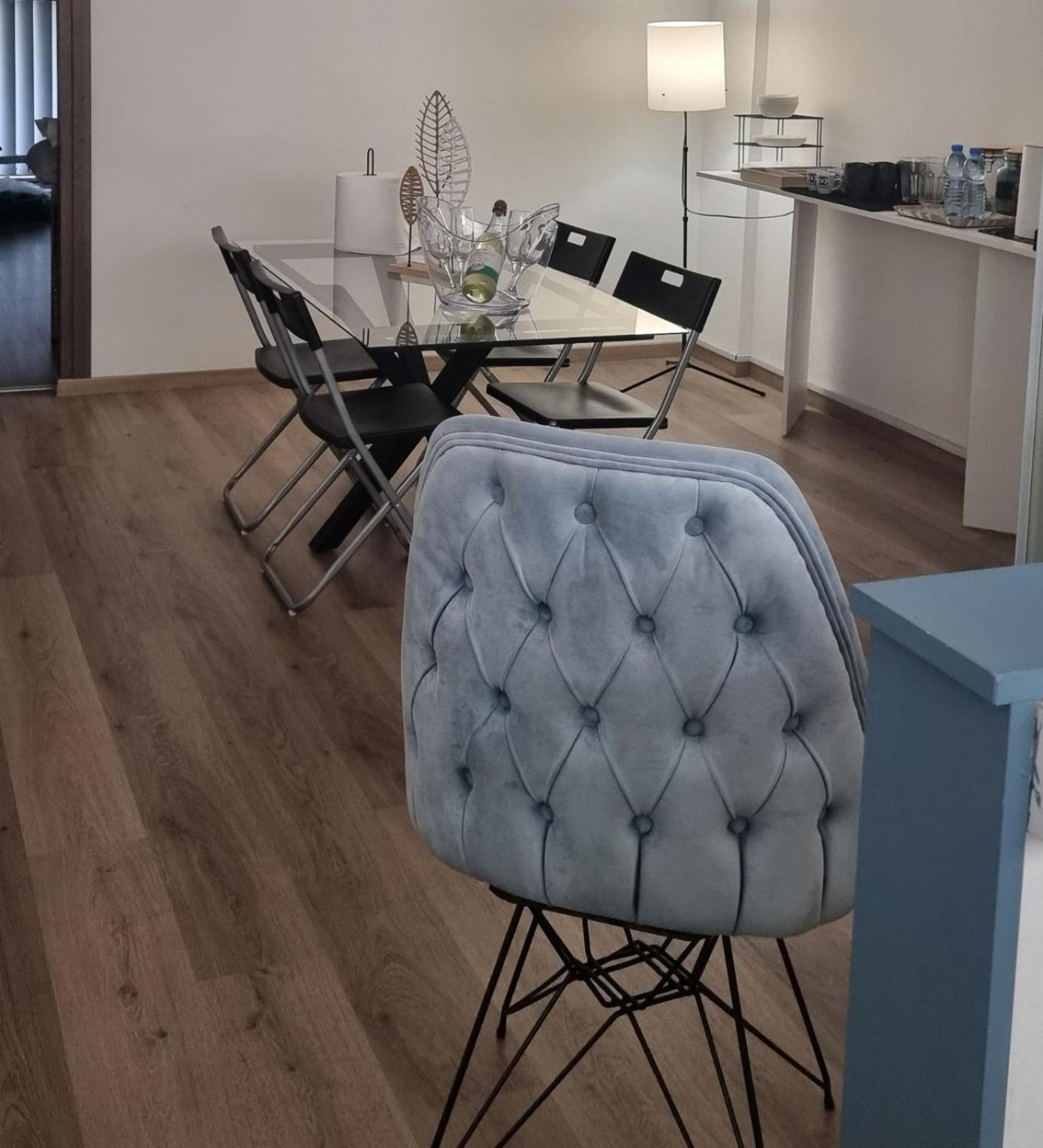 Livepro Apartment ลาร์นาคา ภายนอก รูปภาพ